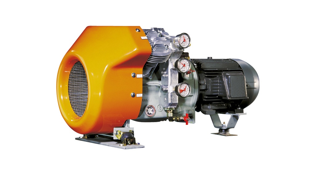 Air cooled piston compressors