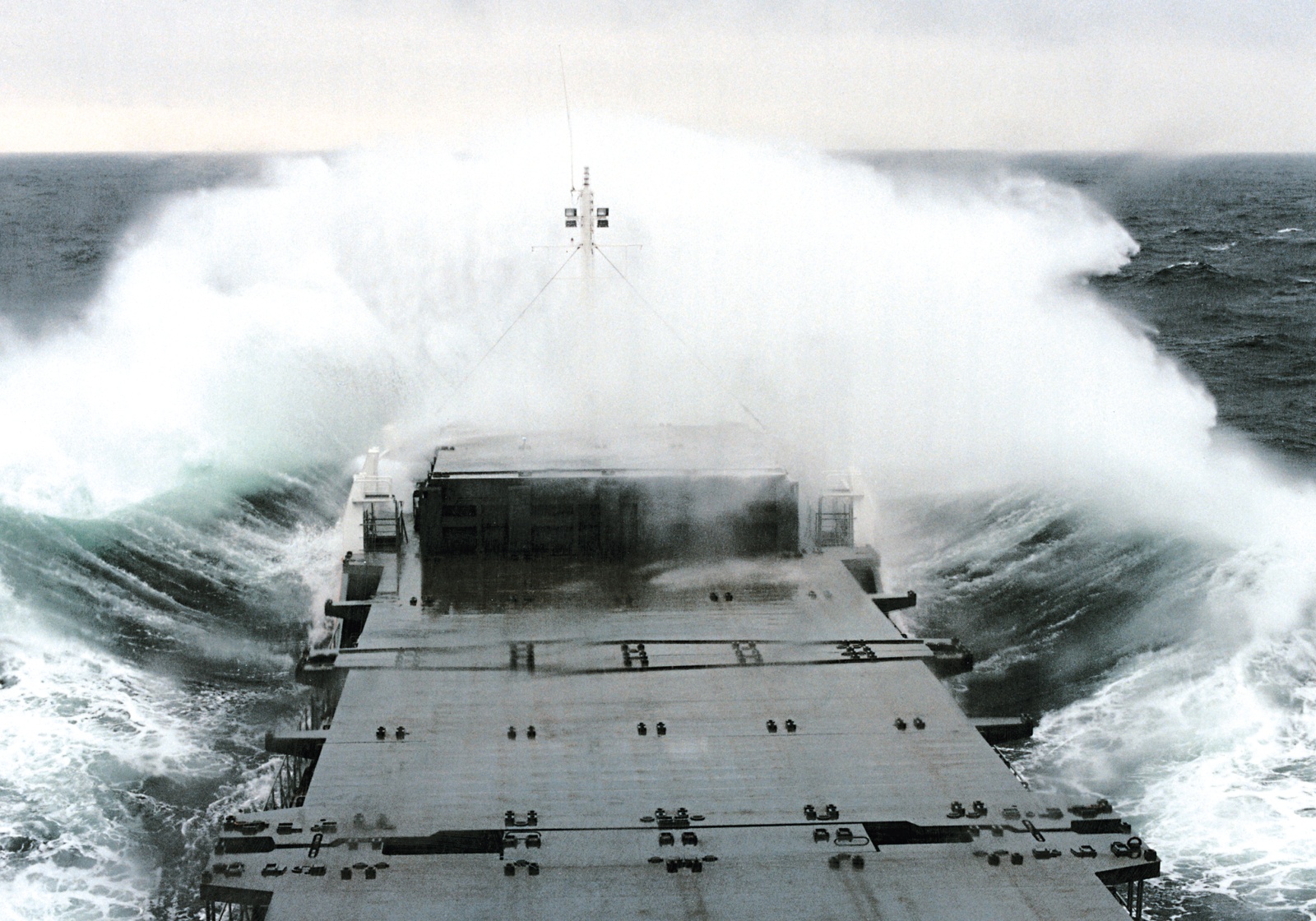 Hatch cover sealing solutions